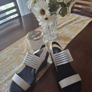 Skechers Women's White and Black Strappy Wedge Sandals